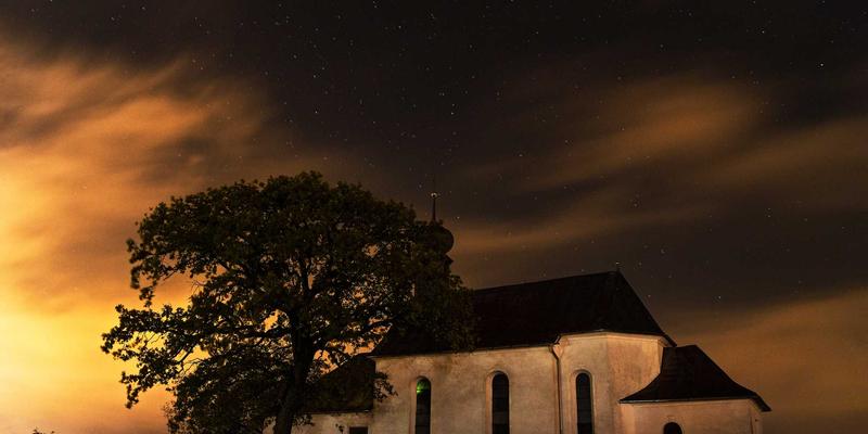 Wi-Fi 6如何重塑智能家居网络：从前端体验到后端架构的技术解析