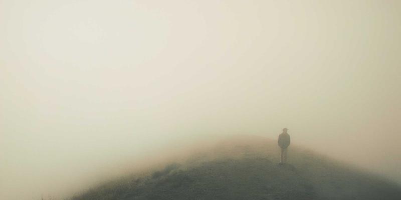 从自动化到智能化：自组织网络(SON)的演进与AI应用实战